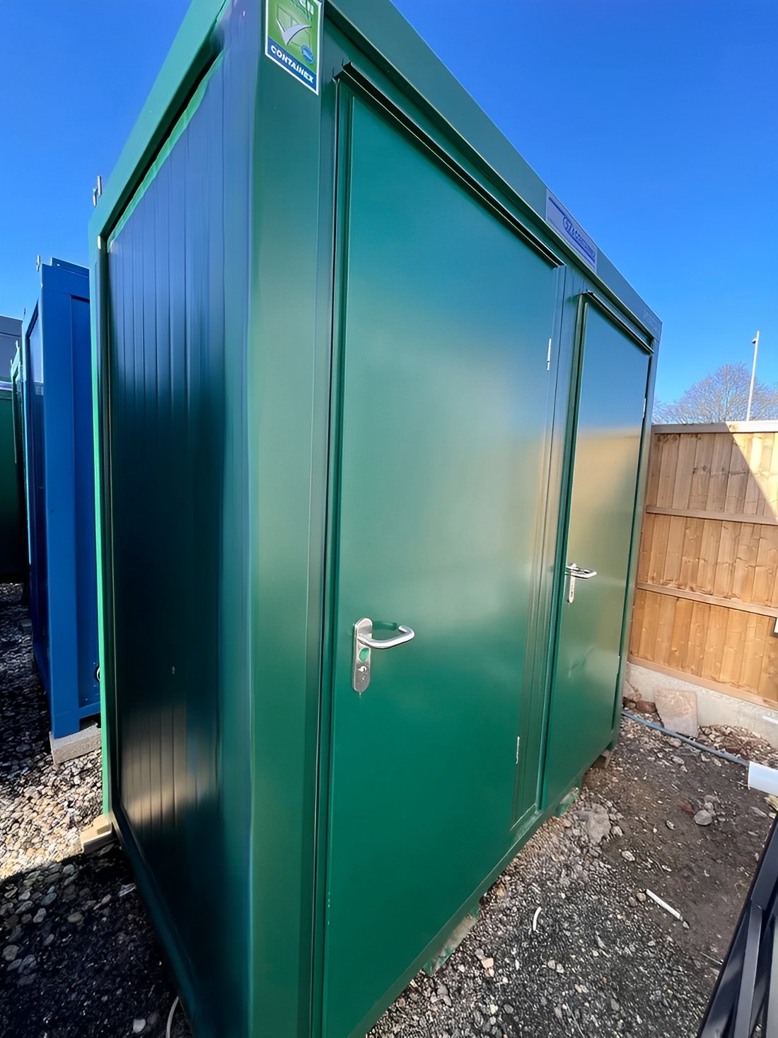 11-Double-Mains-Toilet-8Ft-x-5Ft-Green-4.jpg 8Ft x 5Ft Double Mains Toilet 1+1 (Green) - Image 1