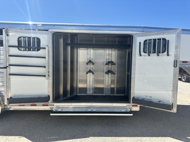 2020 Bloomer 4 Horse Stock Combo Trainer Tack Horse Trailer - Image 11