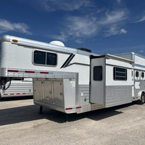 2007 4 Star 4 Horse 14′ Outlaw LQ Slide Out