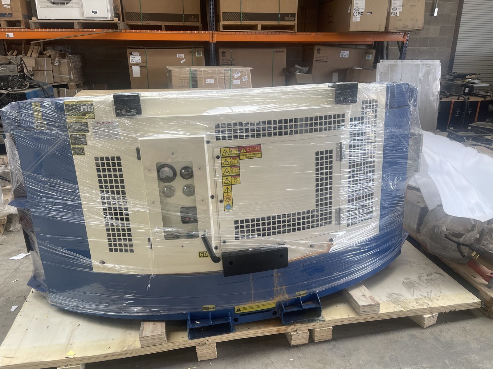 Carrier-Clip-On-Genset-69RG15-new-scaled-1.jpg Buy Carrier Clip-On Genset 69RG15-120W-55 Online EU Stage V: Series 55 - Image 1