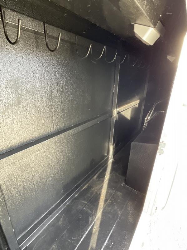2014 Logan Coach RAZ4GNHDLQ 40′ 4 horse Razor GN Horse Trailer**WITH WALK IN CLOSET** - Image 31