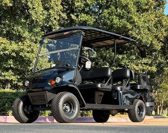 2026-E-Z-GO-Valor-6-Passenger-Electric-Golf-Carts-for-Sale-1.webp 2026 E-Z-GO Valor 6 Passenger Electric Golf Carts for Sale - Image 1